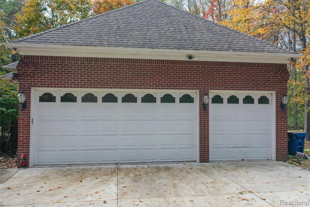 5812 Pine Breeze Drive, Clarkston, MI — Photo 7