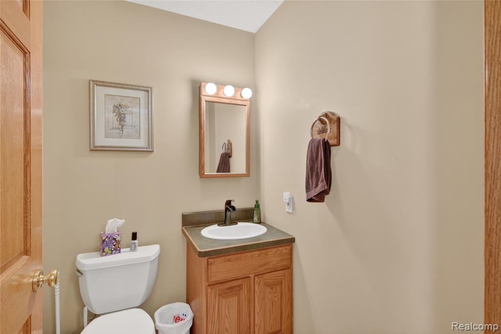 7233 Hague Avenue, Jackson, MI 49201 — Photo 21