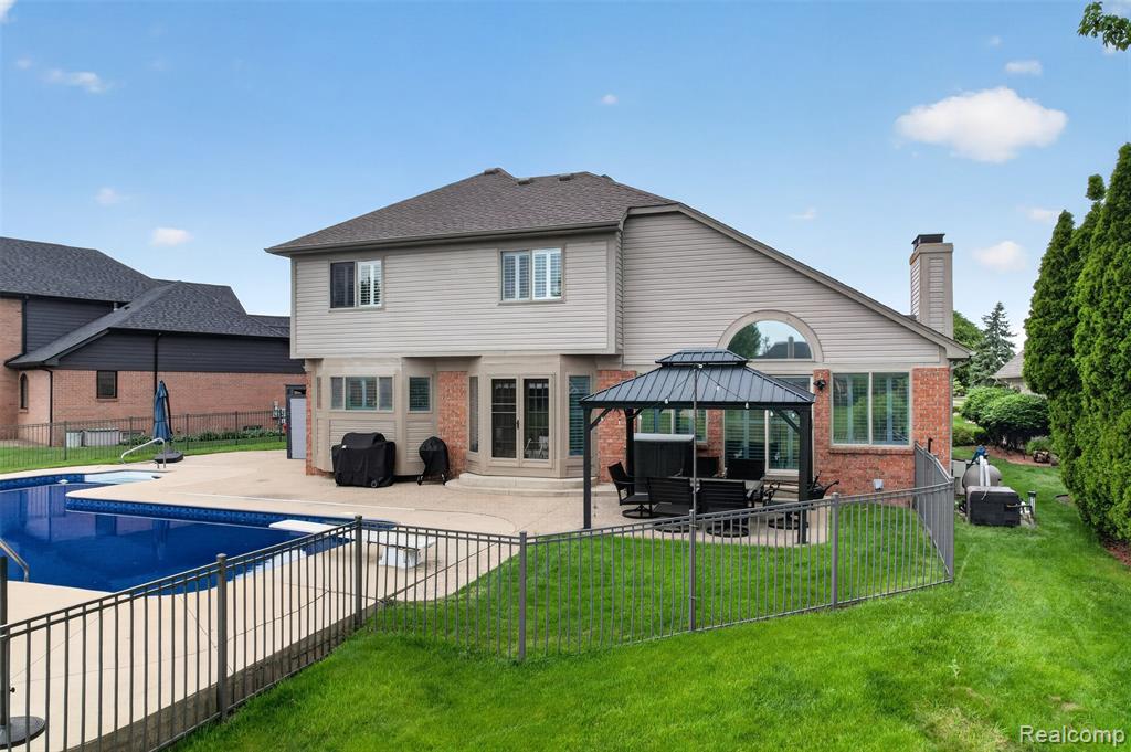 46582 Middle Brook Drive, Macomb, MI 48044 — Photo 33