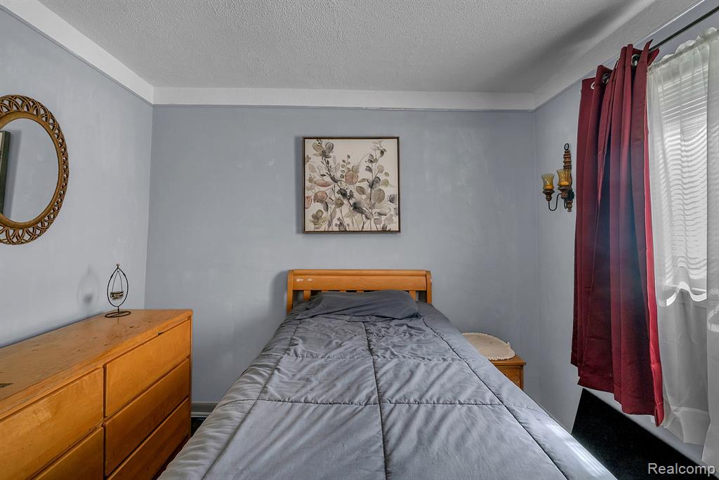 1582 Chandler Avenue, Lincoln Park, MI 48146 — Photo 17