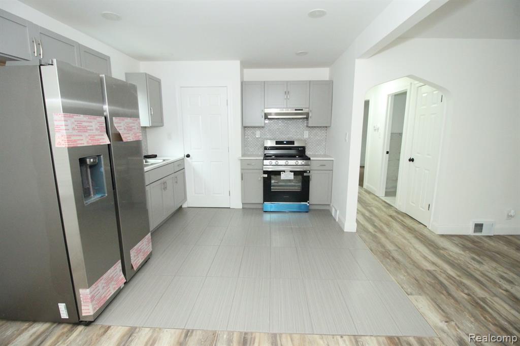 16873 Mansfield Street, Detroit, MI 48235 — Photo 15