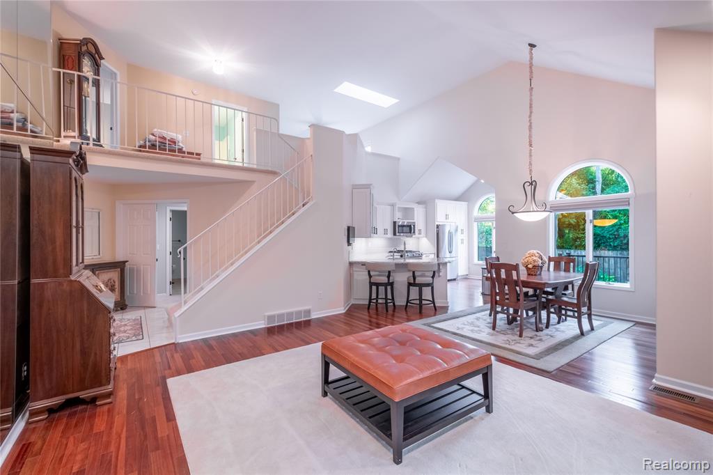 6412 Pinebrook Lane, Burton, MI 48509 — Photo 5