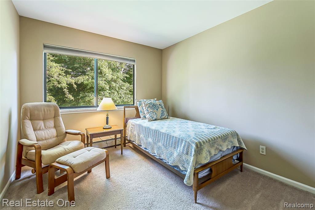 62177 TICONDEROGA, 4, South Lyon, MI 48178 — Photo 22