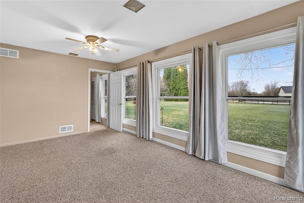 10960 Heather Lane, Whitmore Lake, MI 48189 — Photo 14