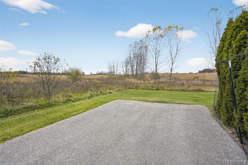 6434 Bristol Road, Swartz Creek, MI 48473 — Photo 24