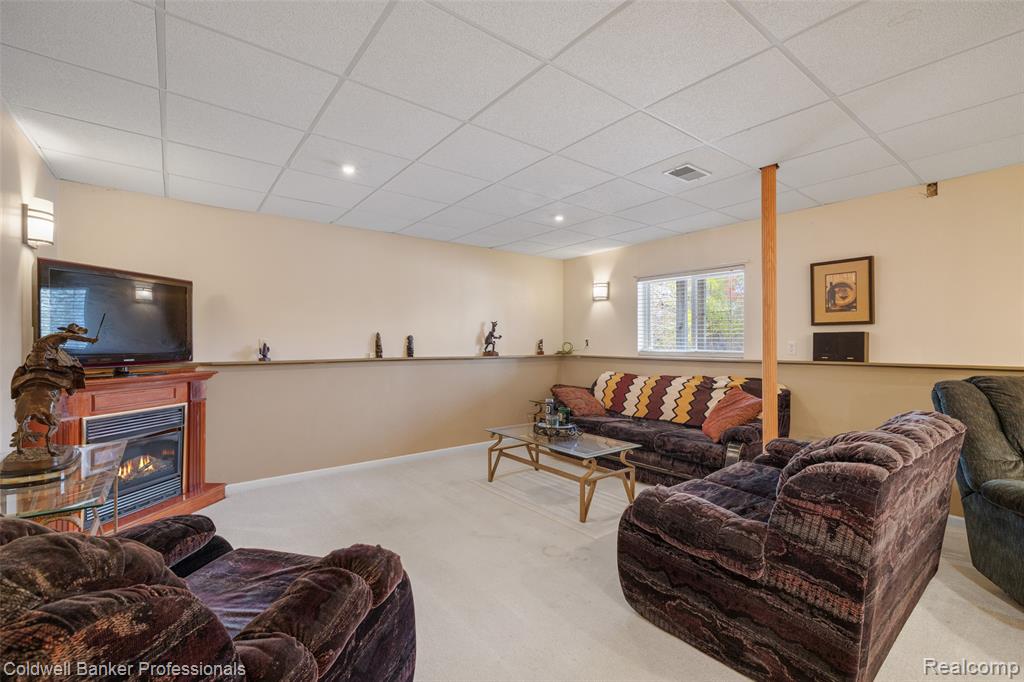 4881 Spring Meadow Drive, Clarkston, MI 48348 — Photo 33