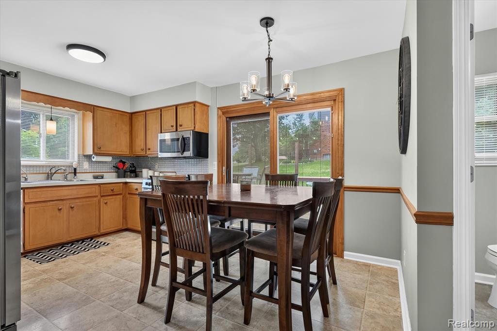4903 Cape Town, Highland, MI 48356 — Photo 10