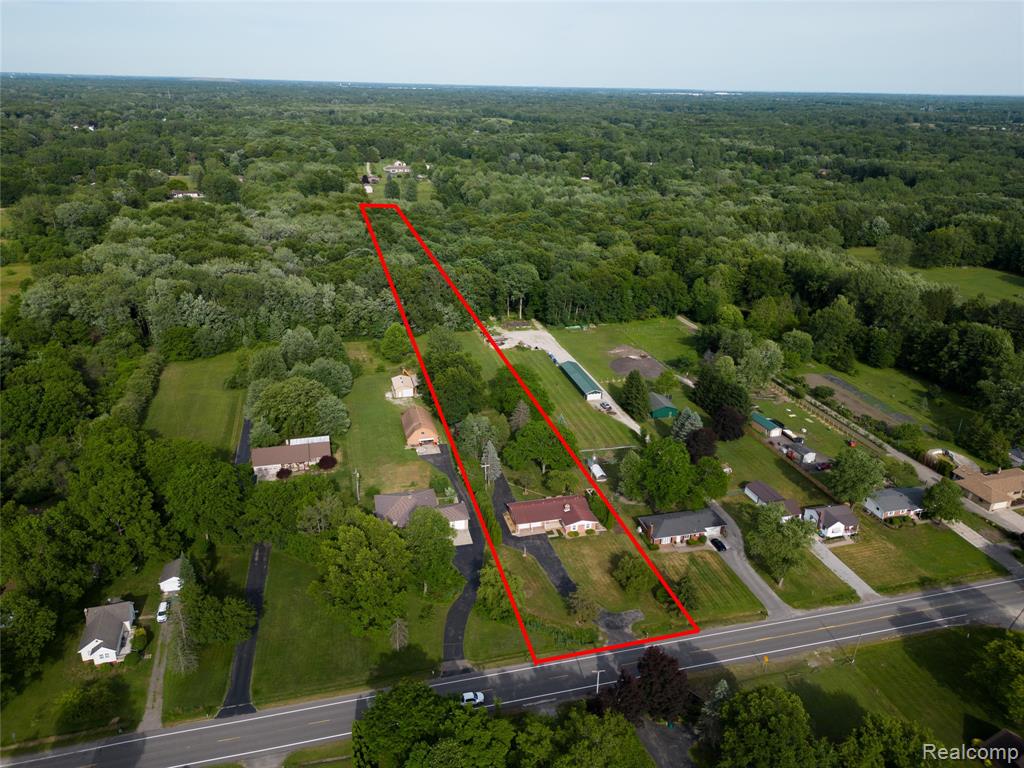 21515 Huron River Drive, New Boston, MI 48164 — Photo 69