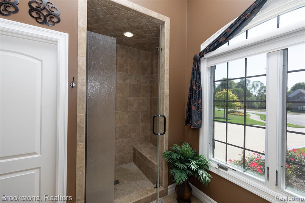 4628 COASTAL PKWY, White Lake, MI — Photo 41
