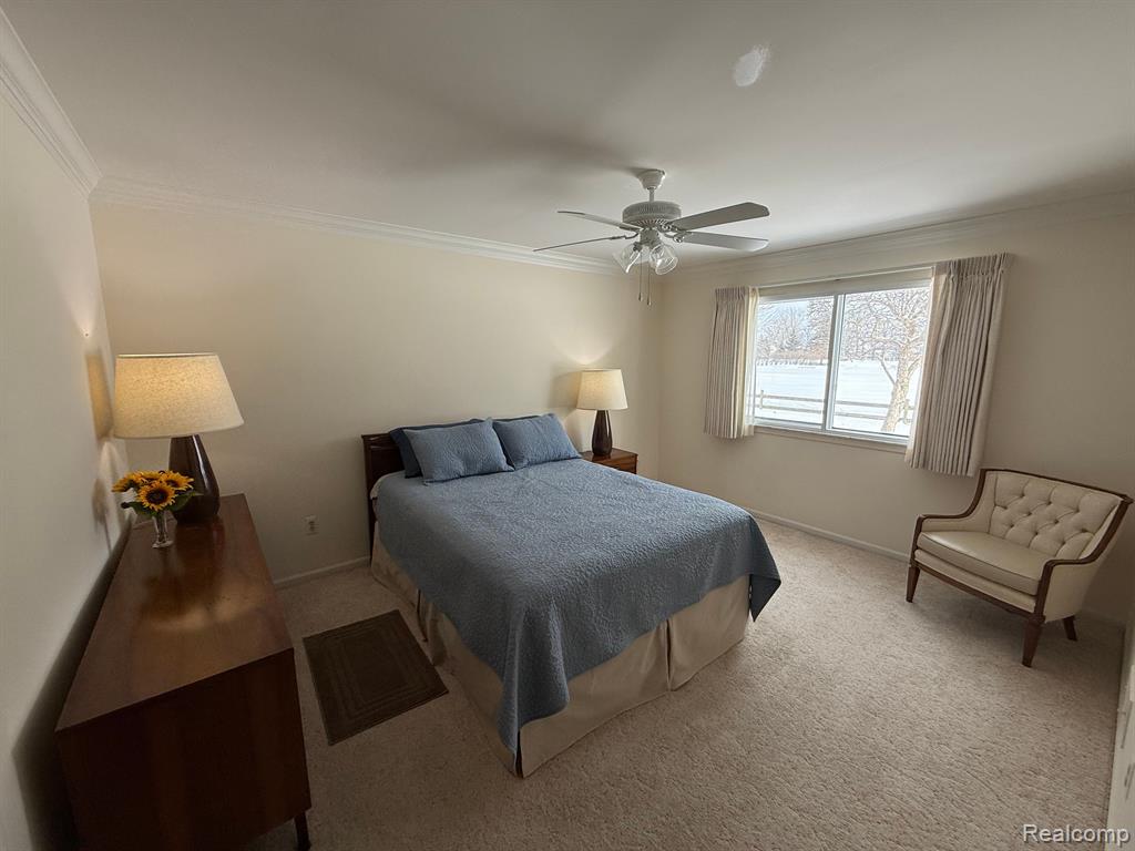 774 COUNTRY CLUB Drive, Saint Clair Shores, MI 48082 — Photo 9