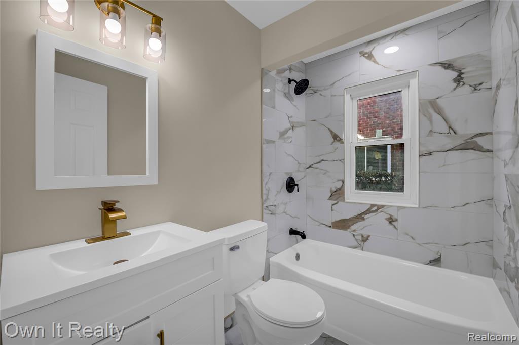 16575 Asbury Park, Detroit, MI 48235 — Photo 16