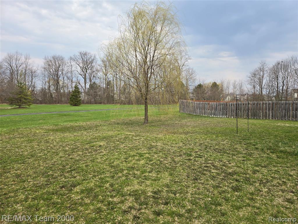 7249 Warwick Drive, Ypsilanti, MI 48197 — Photo 19