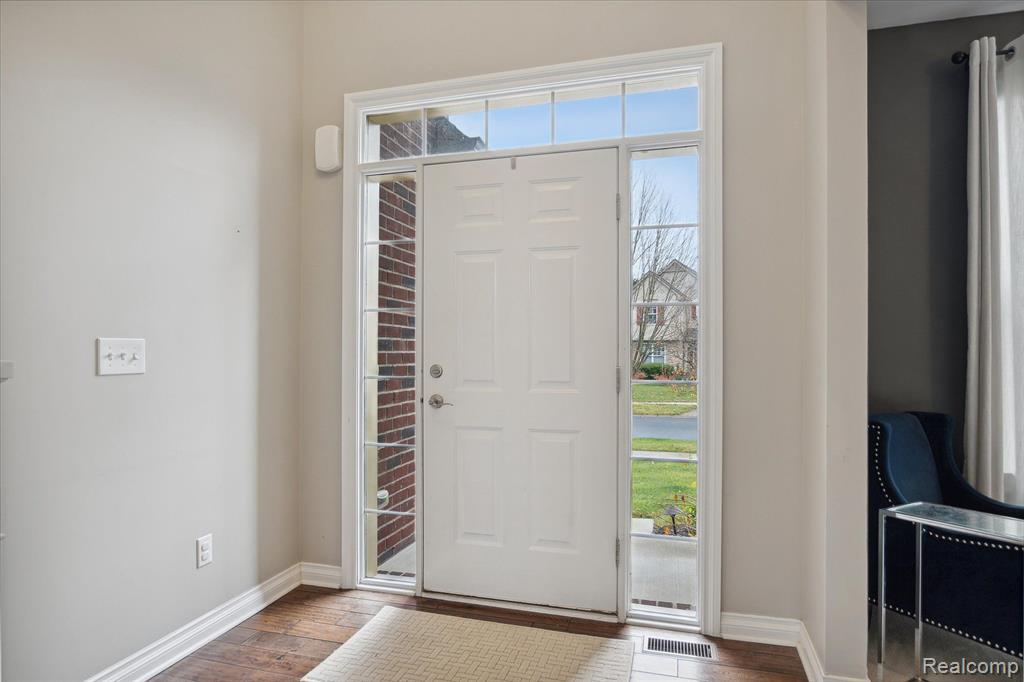 8210 WEBSTER Drive, Dexter, MI 48130 — Photo 4