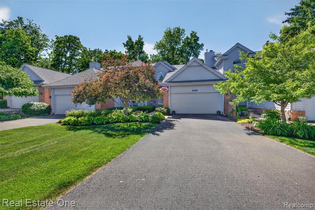 6586 Scenic Pines Court, 43, Clarkston, MI — Photo 60