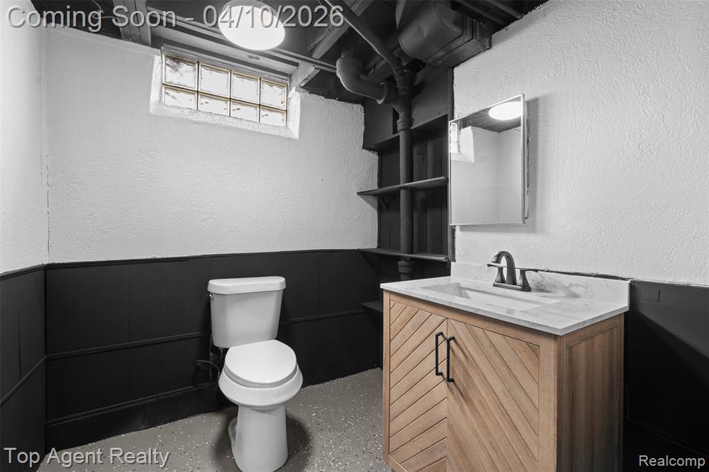 12751 Oak Park Boulevard, Oak Park, MI 48237 — Photo 29