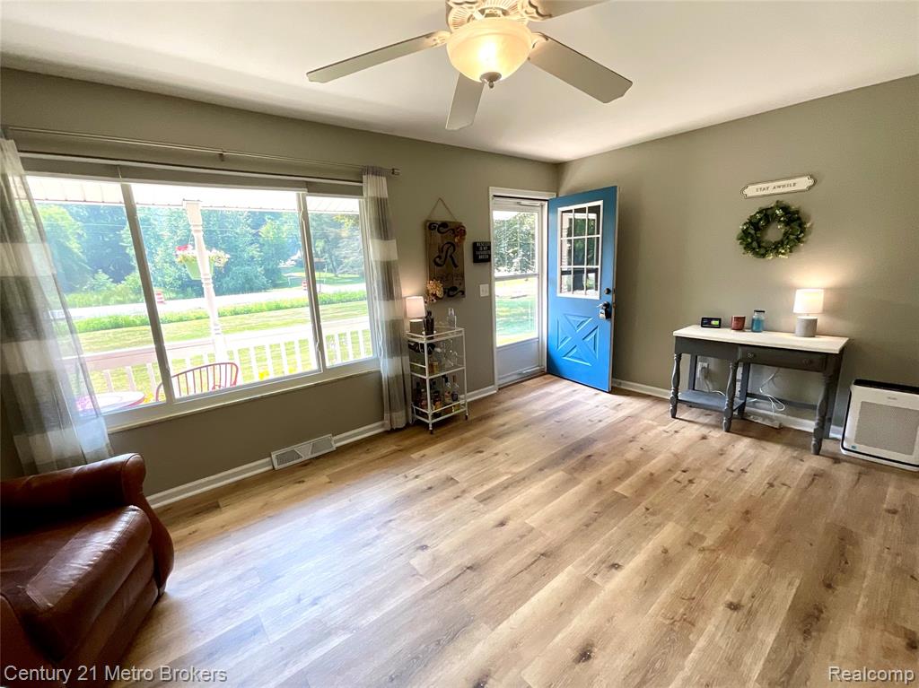 5363 Irish Road, Grand Blanc, MI 48439 — Photo 15