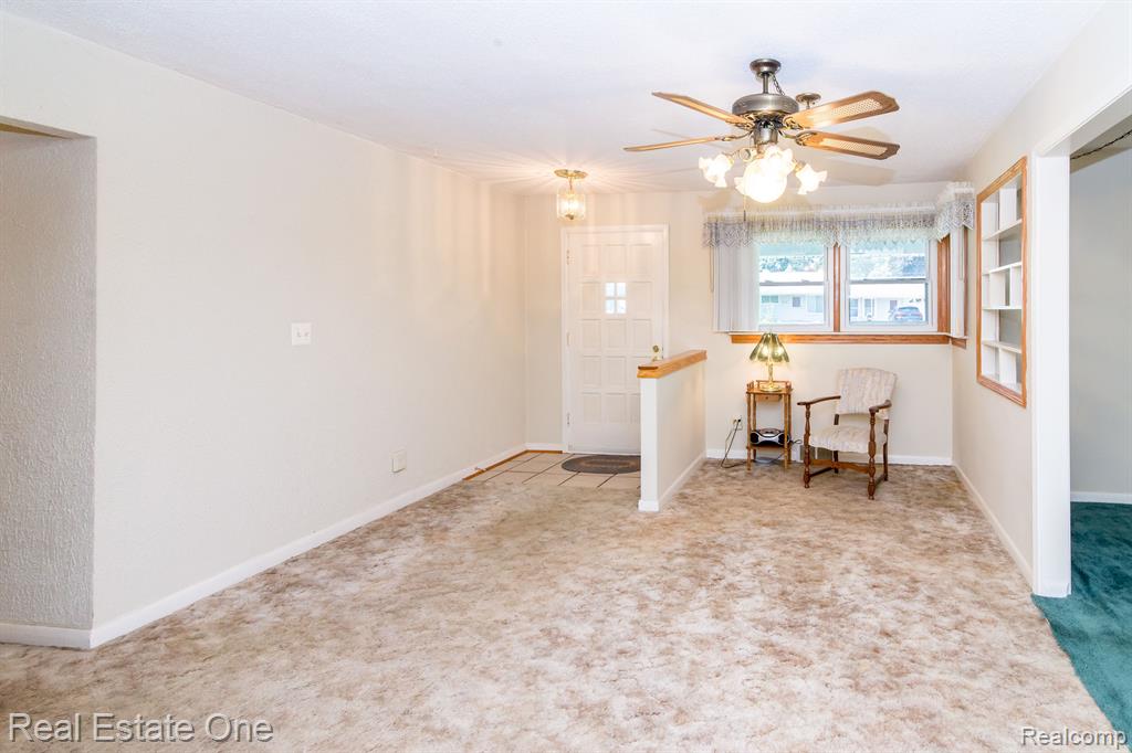 4049 MEIGS Avenue, Waterford, MI 48329 — Photo 3