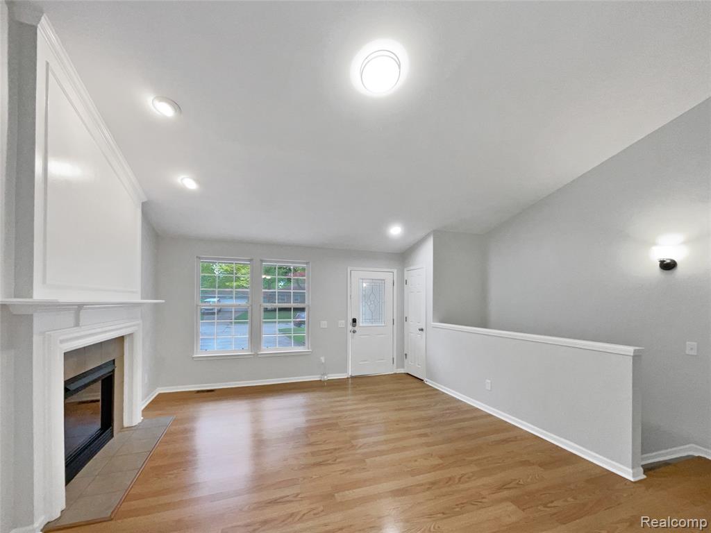9657 Rockland, Redford, MI 48239 — Photo 11