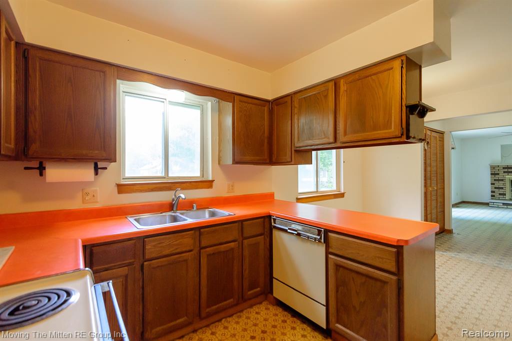 50274 Bog Road, Van Buren, MI 48111 — Photo 15