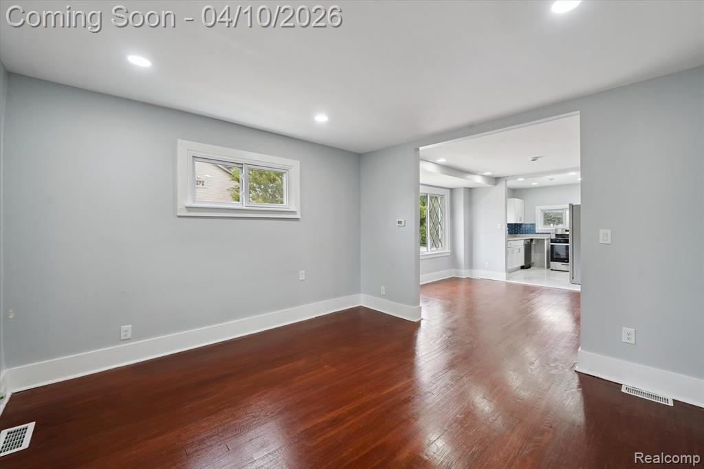 3690 Phillips Avenue, Berkley, MI 48072 — Photo 6