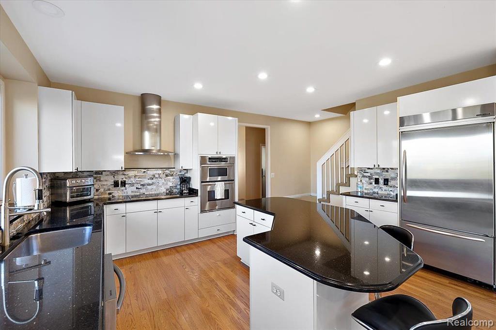 6531 CHELSEA, West Bloomfield, MI — Photo 13