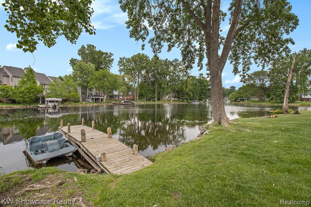 983 ARTDALE, White Lake, MI 48383 — Photo 31