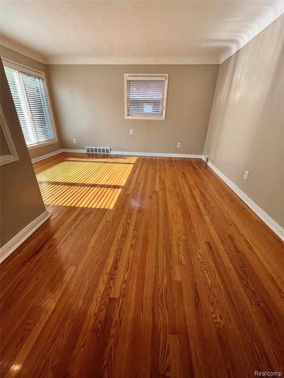9112 Dixie, Redford, MI 48239 — Photo 10