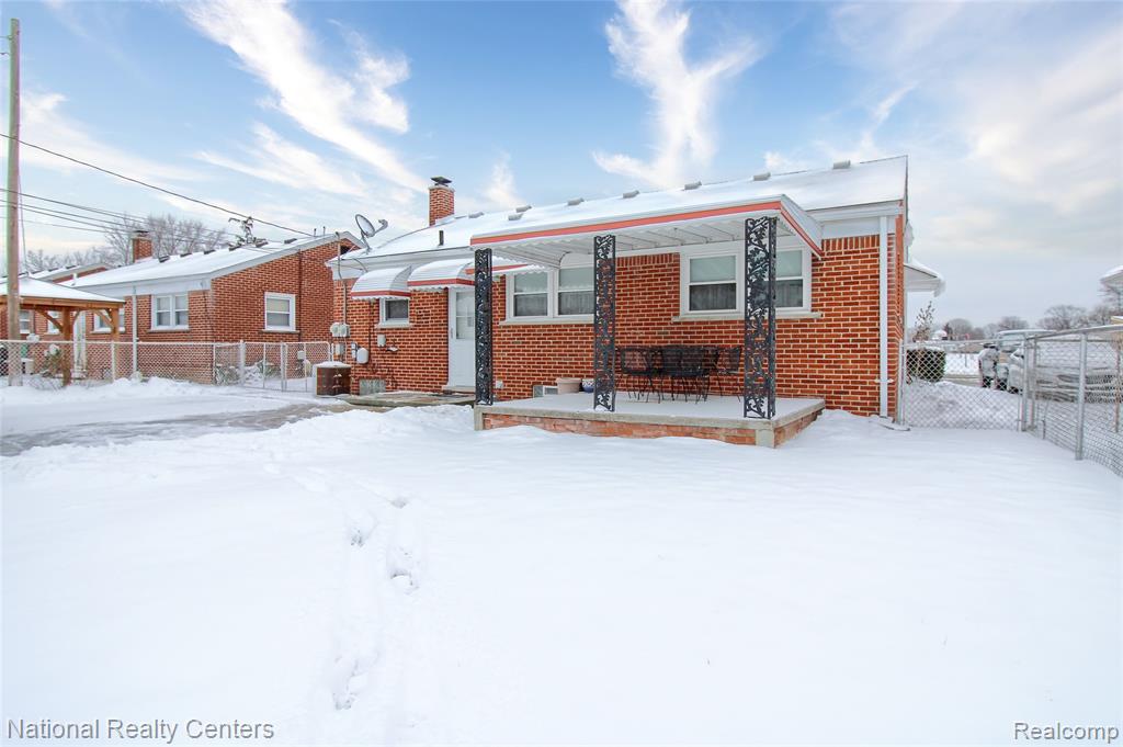 6511 Henry Ruff Road, Garden City, MI — Photo 31