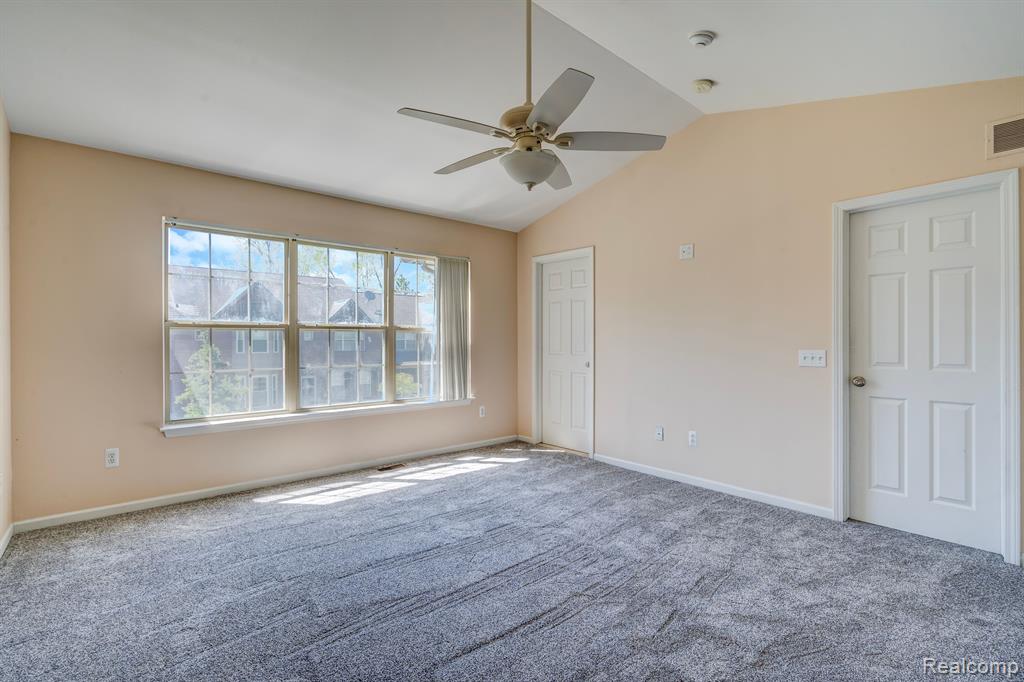 41211 N MAPLEWOOD Drive, Canton, MI 48187 — Photo 35