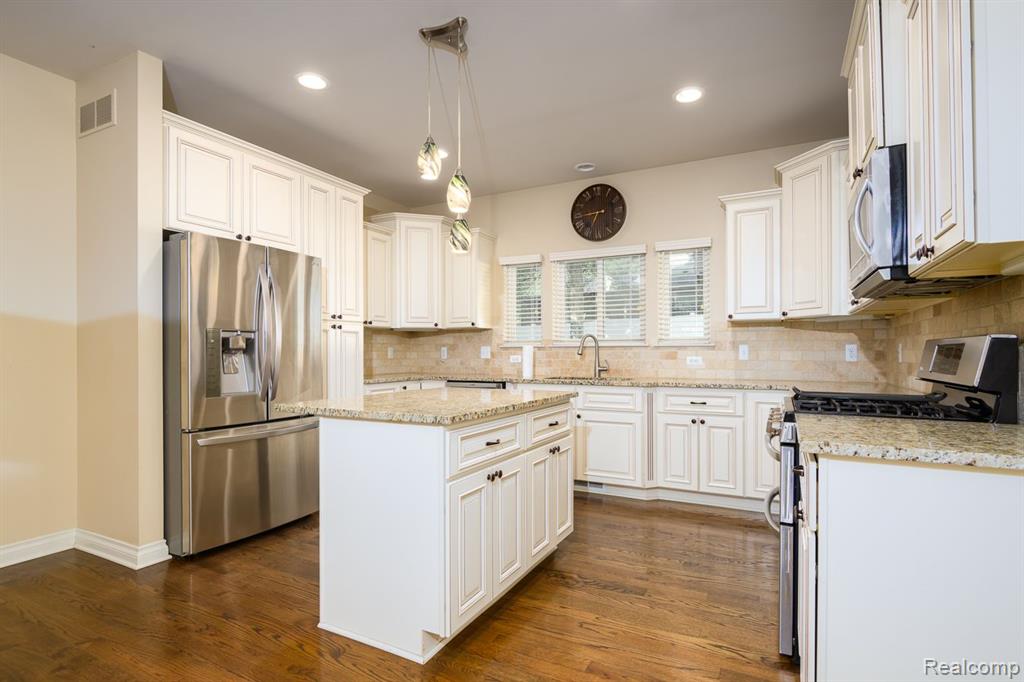 845 NOVI Street, Northville, MI 48167 — Photo 13
