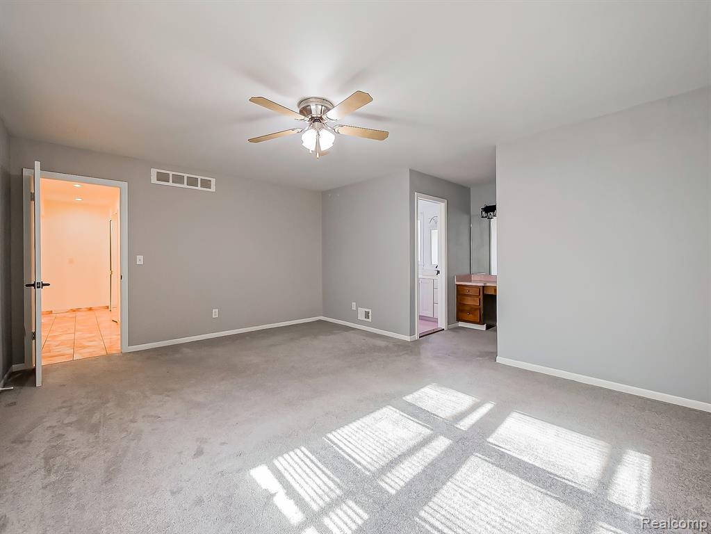 7329 Camelot Drive, West Bloomfield, MI — Photo 15