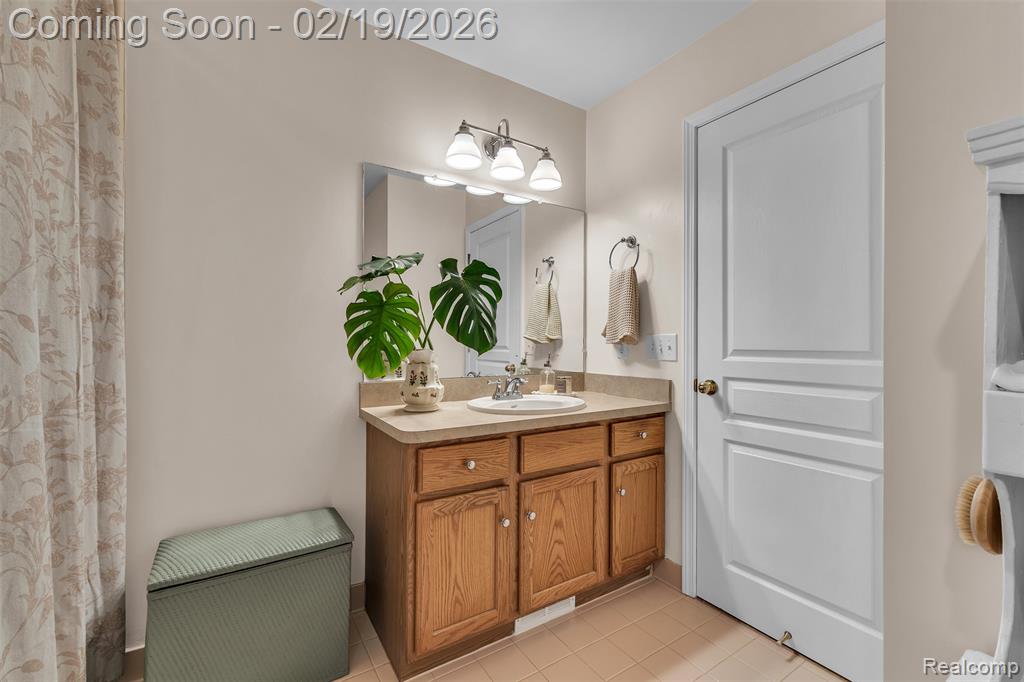 50490 Kayla Drive, New Baltimore, MI 48047 — Photo 22