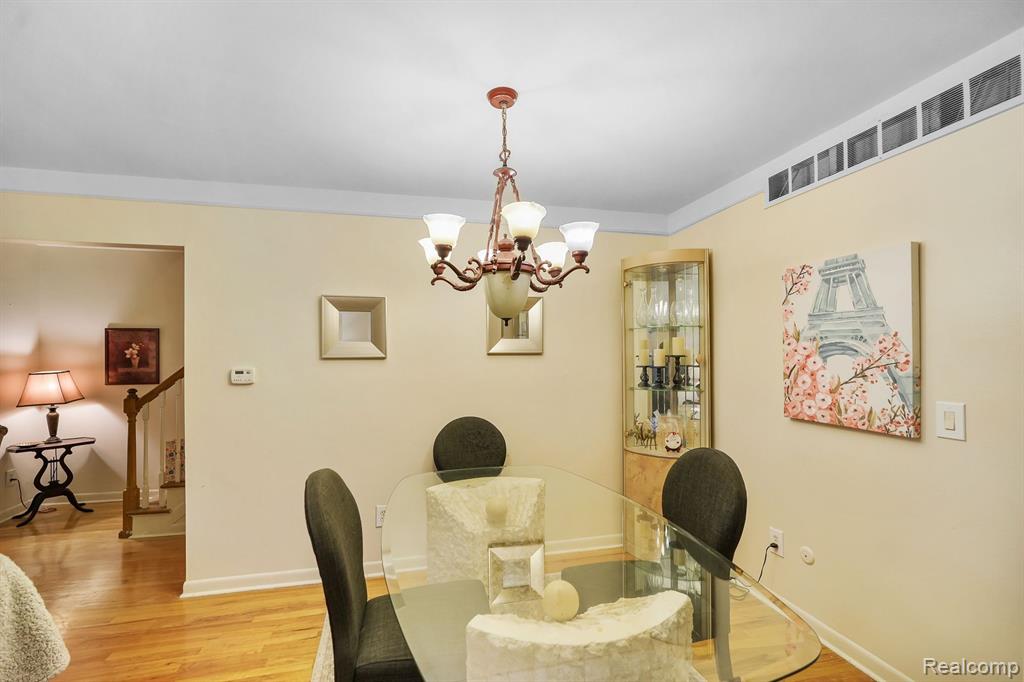 475 FOX HILLS Drive N, Bloomfield Hills, MI 48304 — Photo 7