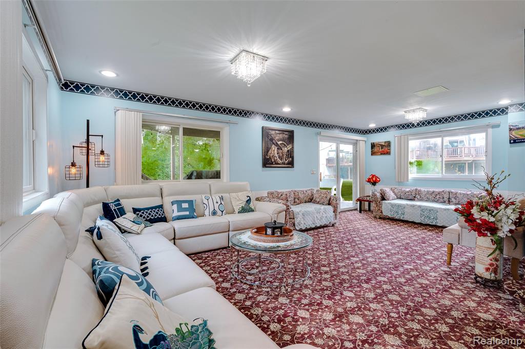 43730 Algonquin Drive, Novi, MI — Photo 42