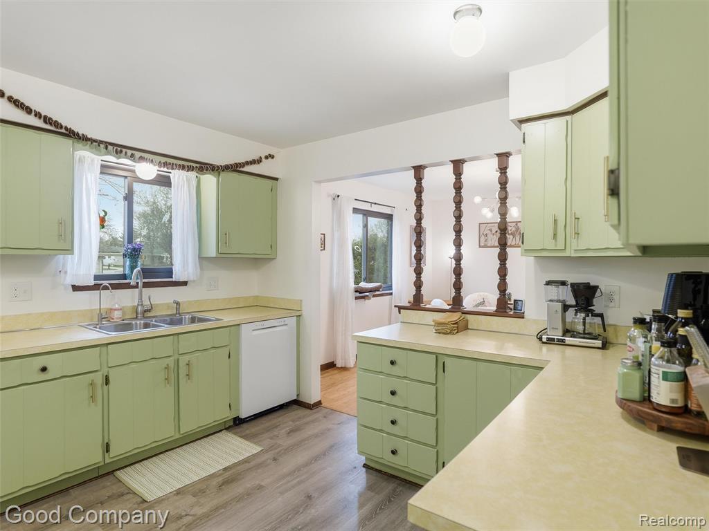 8717 Cologne Drive, Sterling Heights, MI 48314 — Photo 9