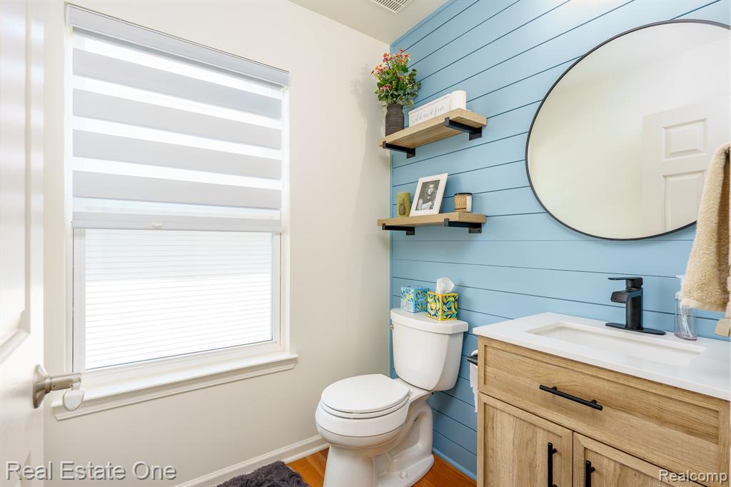 442 Ridgewood Drive S, Ortonville, MI 48462 — Photo 13