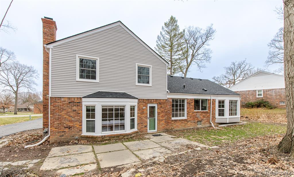 775 Basswood Drive, Rochester Hills, MI 48309 — Photo 35