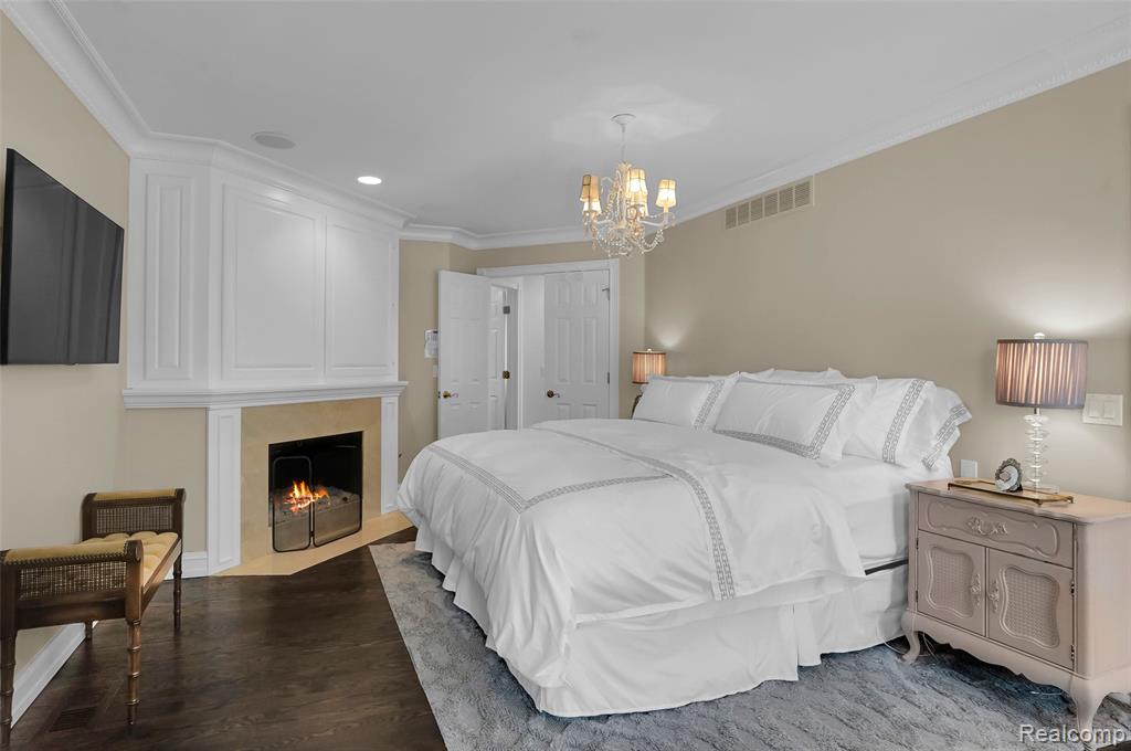 655 Chester Street, Birmingham, MI 48009 — Photo 24