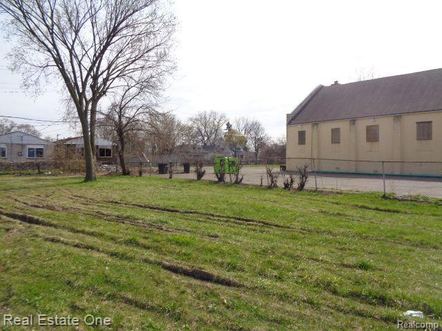 5566 TALBOT Street, Hamtramck, MI 48212 — Photo 3