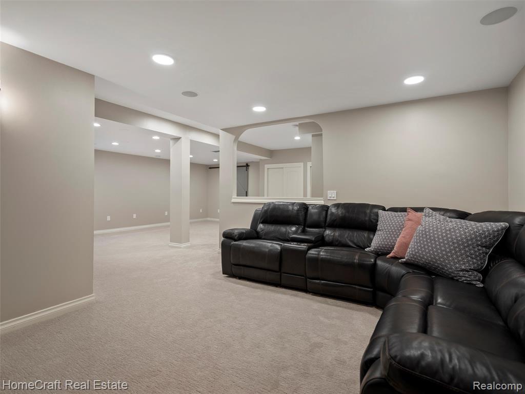 50211 Grant Street, Canton, MI 48188 — Photo 33