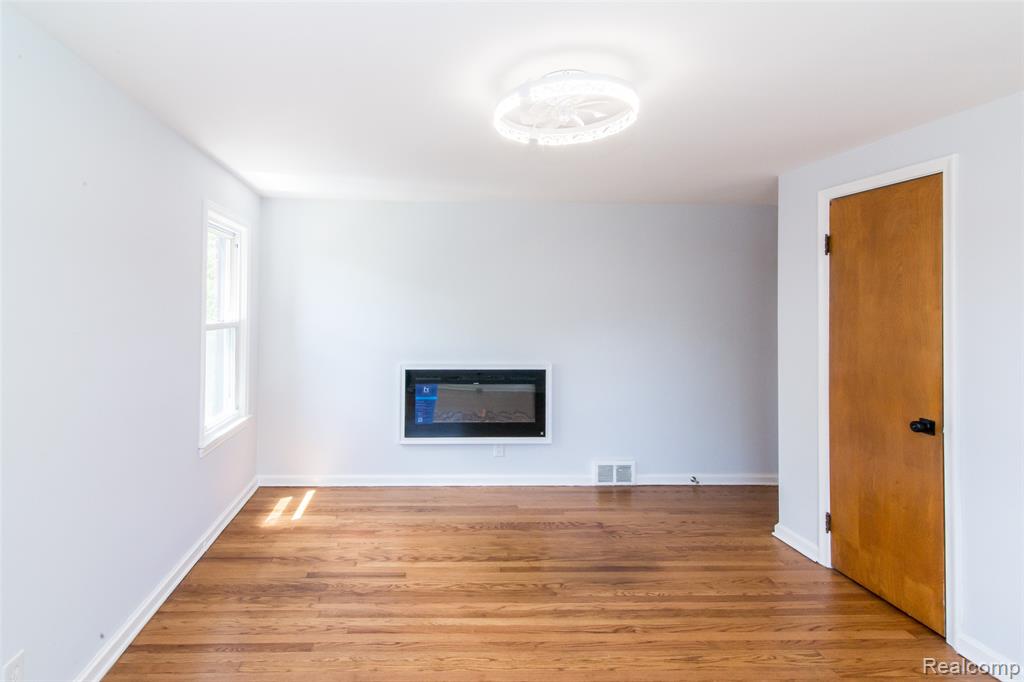 17145 Fairfield Street, Detroit, MI 48221 — Photo 38