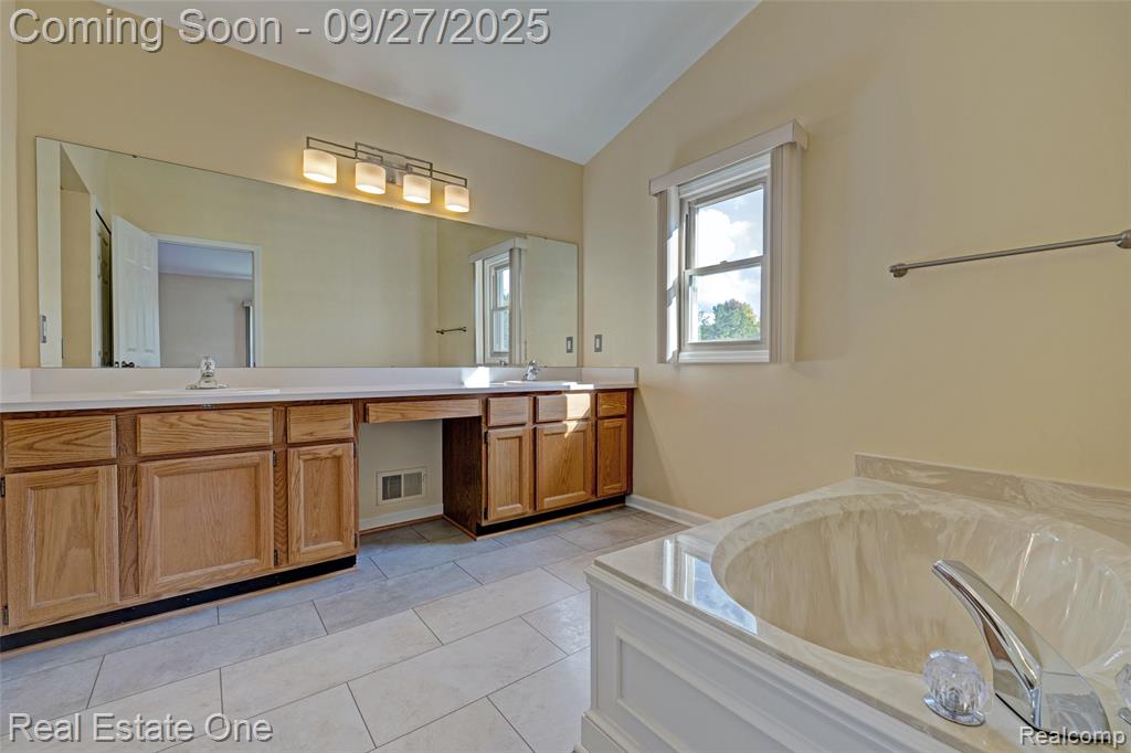 90 Crescent Hill Drive, Ortonville, MI 48462 — Photo 41