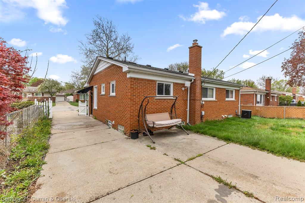 6633 Shadowlawn Street, Dearborn Heights, MI 48127 — Photo 5