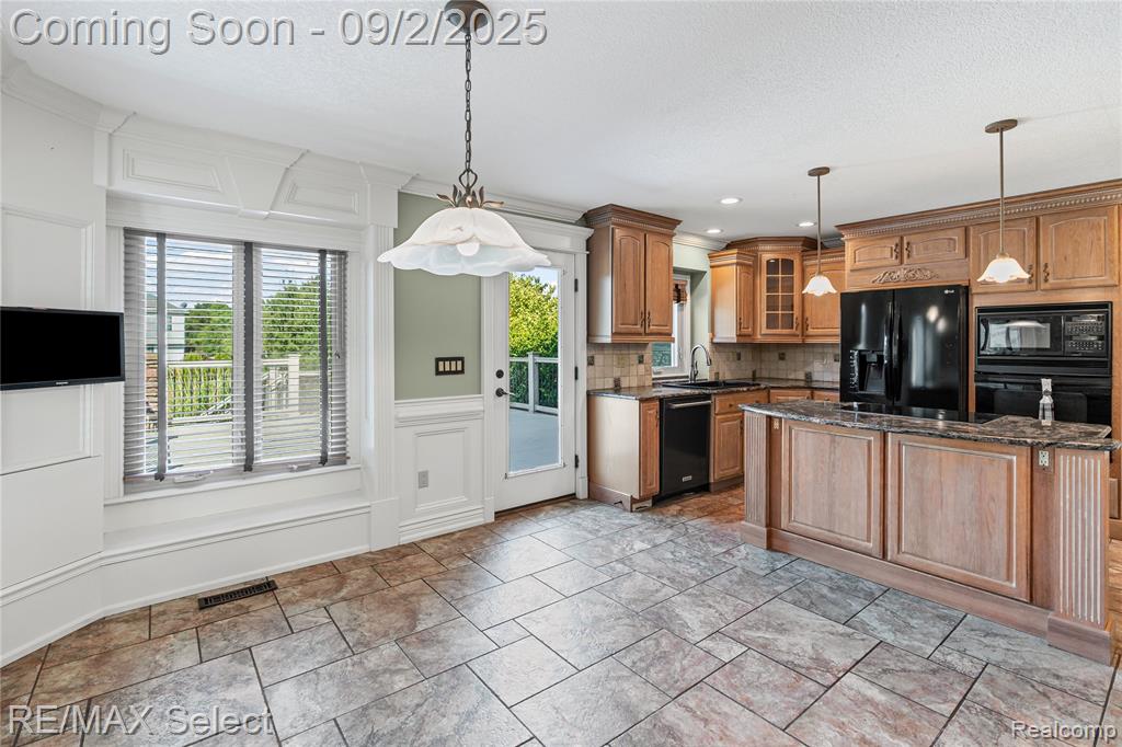 8468 Cranbrook Drive, Grand Blanc, MI 48439 — Photo 15