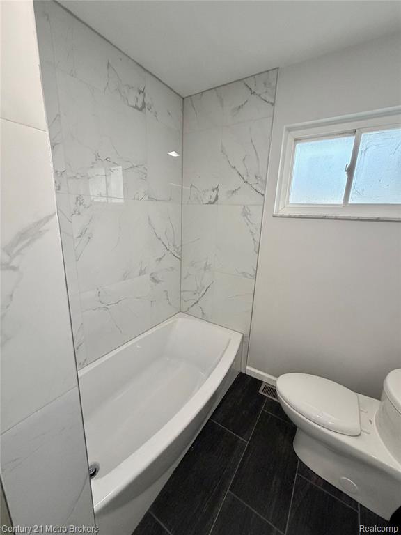 5221 Capri Lane, Flint, MI 48507 — Photo 19
