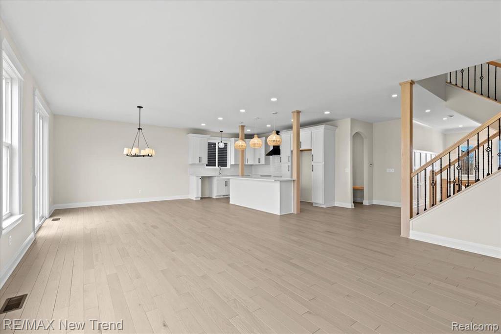 209 MOUNTAIN VIEW LANE, Milford, MI 48381 — Photo 18