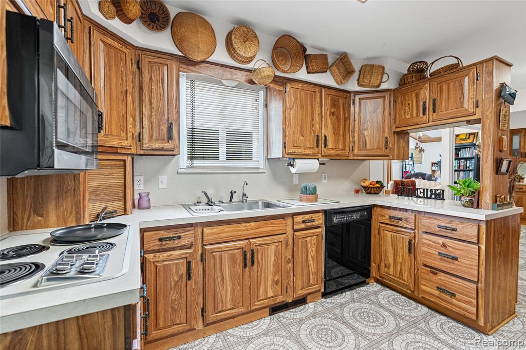 4480 Cherrytree Lane, Flint, MI 48507 — Photo 20