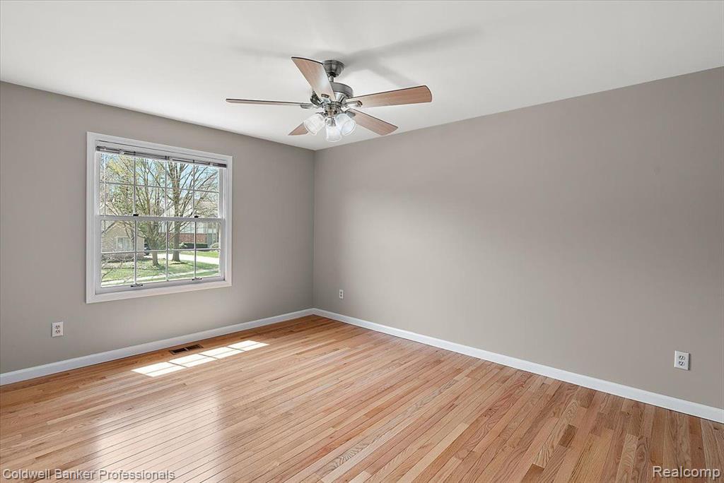 49132 PLUM TREE Drive, Plymouth, MI 48170 — Photo 32