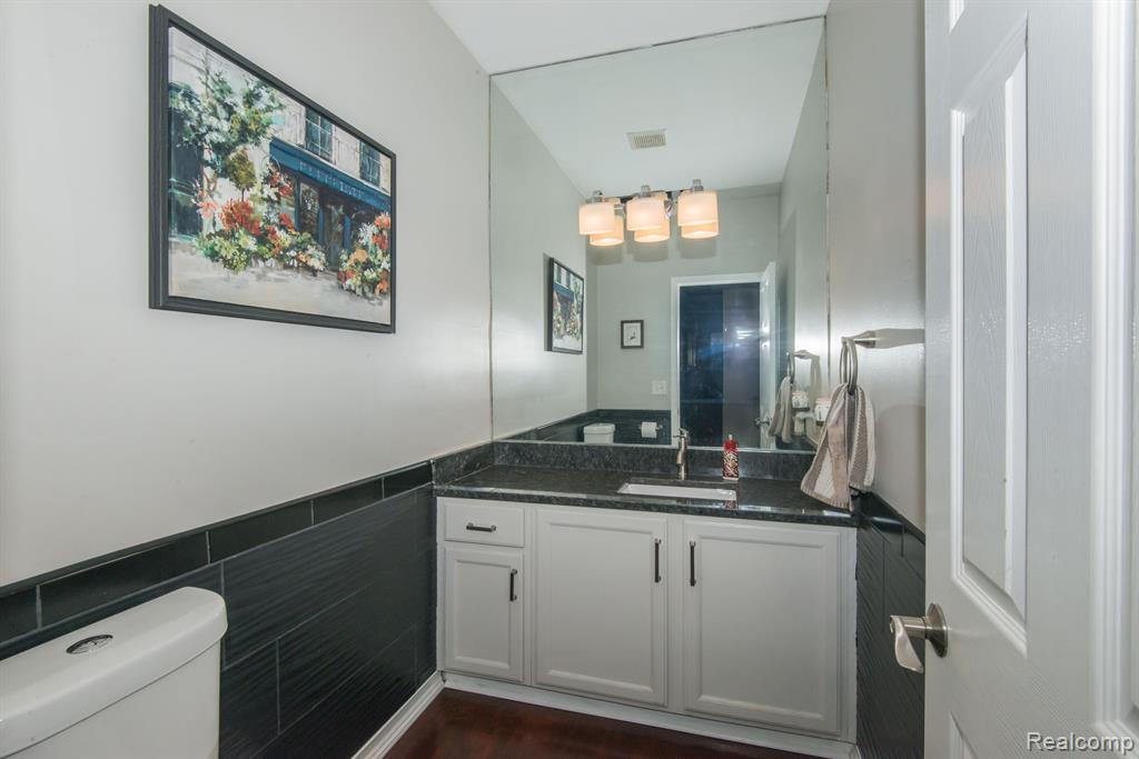 46009 WINDRIDGE Lane, Canton, MI 48188 — Photo 31