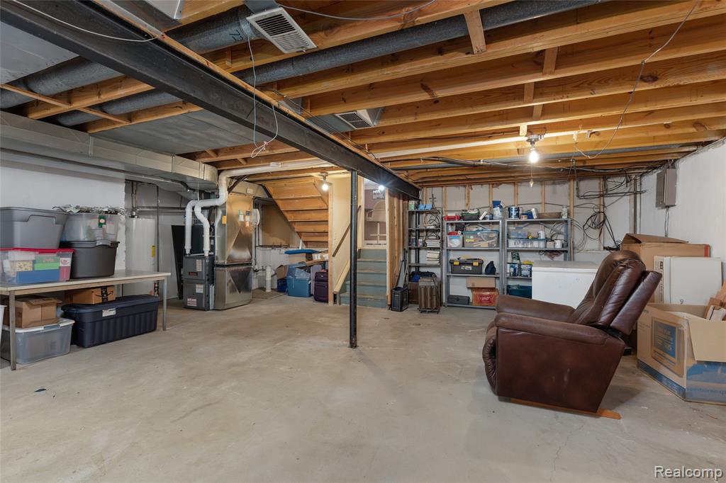 44080 Harsdale Drive, Canton, MI 48187 — Photo 31